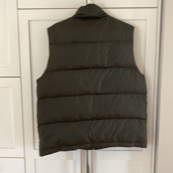 Kenneth Cole Reaction Down Vest - Picture 3 of 4